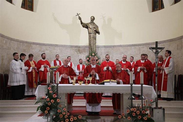 Župnu svetkovinu sv. Nikole Tavelića u Kustošiji predvodio nadbiskup Dražen Kutleša